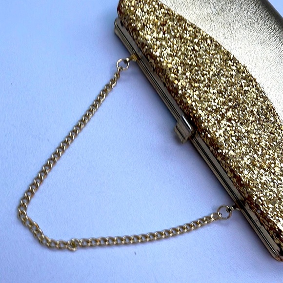 Vintage Gold Clutch Handbag - Picture 5 of 13